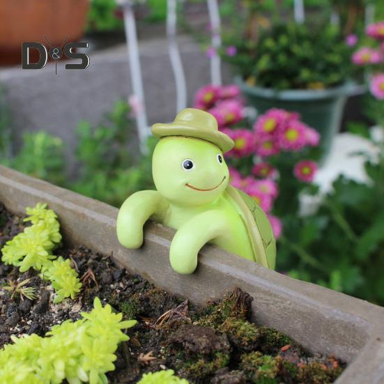 Resin Turtle Figurine Planter Hugger Plant Pot Hanger Hanging Turtle Statue Mini Turtle Sculpture for Flower Pots Edge Decor