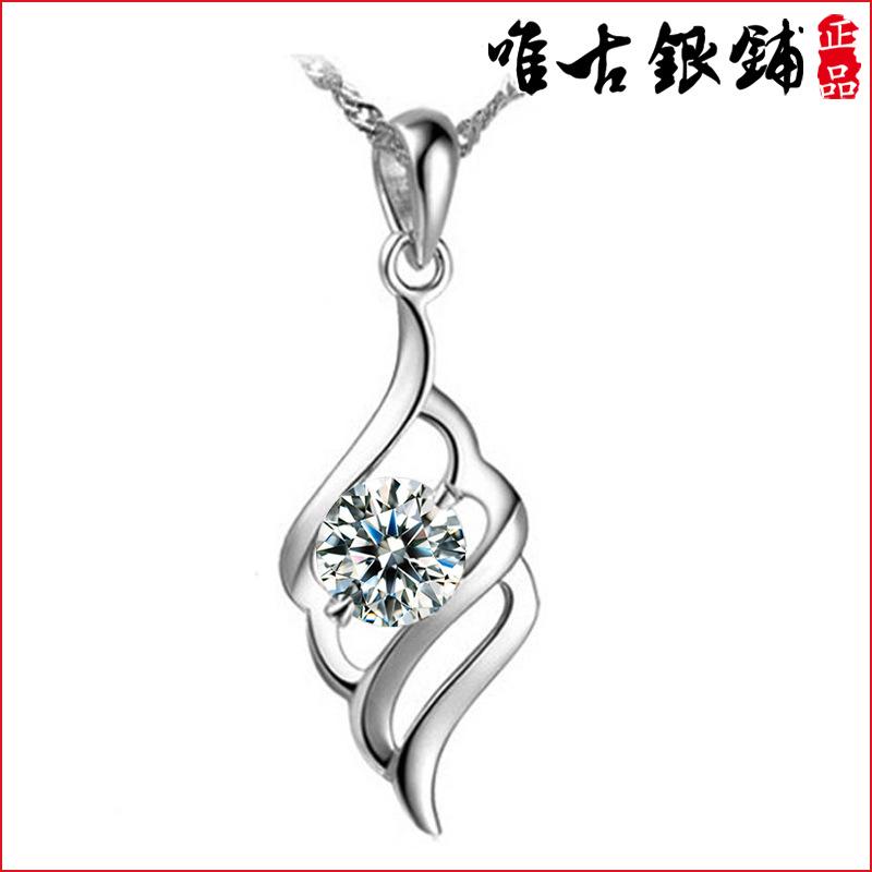 Angel Wing Pendant Women's Short Clavicle Necklace - Korean Fashion Jewelry