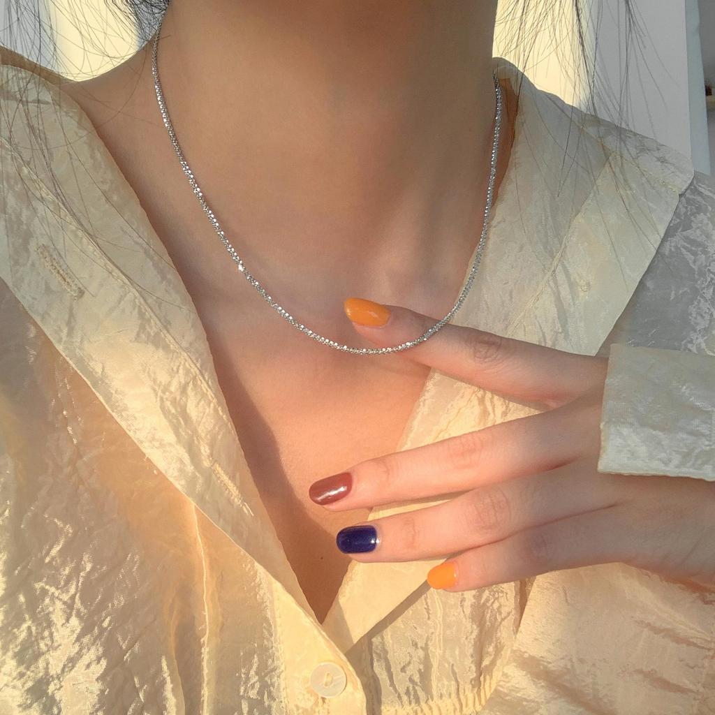 Korean Retro Starry Sparkle Necklace: Women's Temperament Clavicle and Snake Bone Chain Jewelry