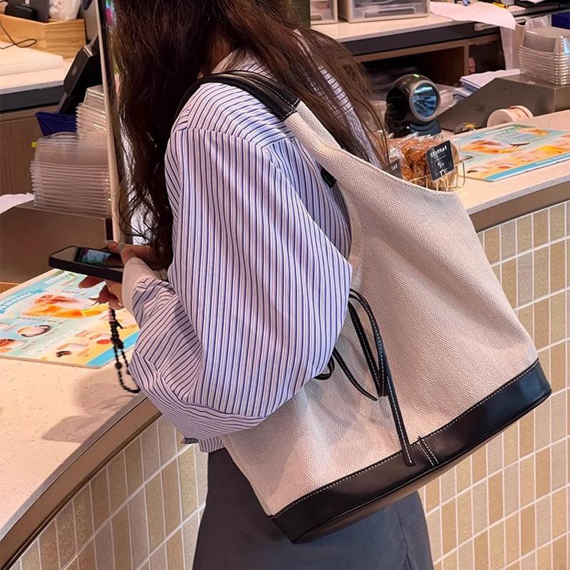 Retro Commuter Niche Design Bow Shoulder Underarm Bag New Fashion Simple Contrasting Color Tote Bag