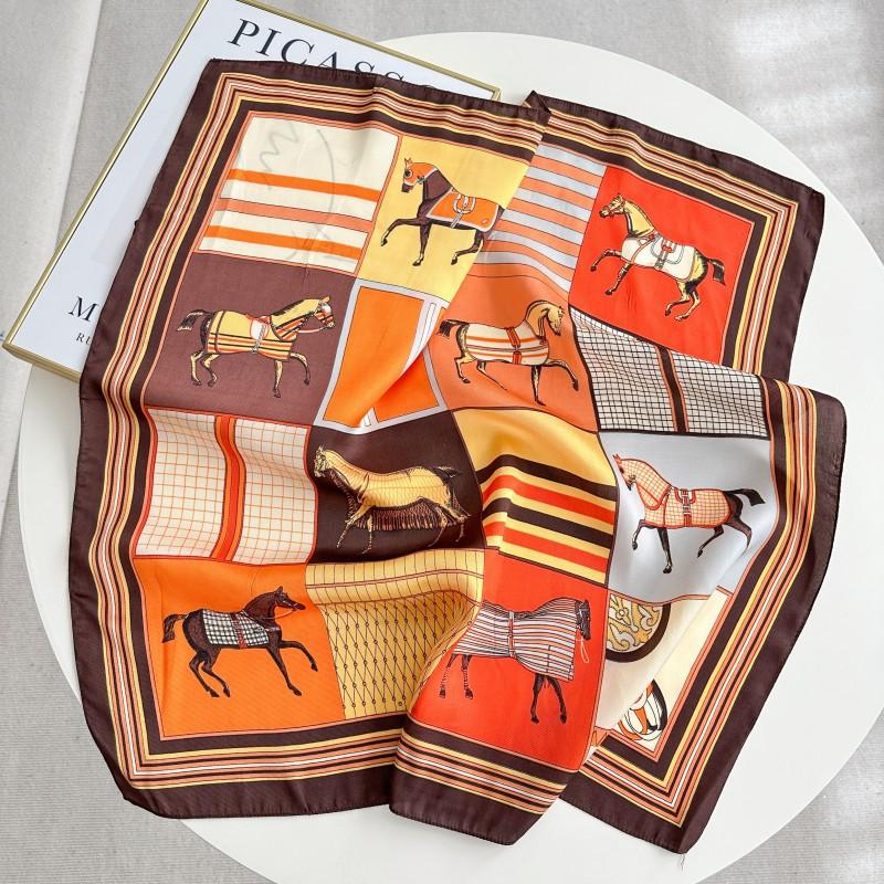 New Fashion Big-name Orange Horse Printing Square Scarf Simulation Silk Texture Scarf Women Wear 71 * 71 Silk Scarf