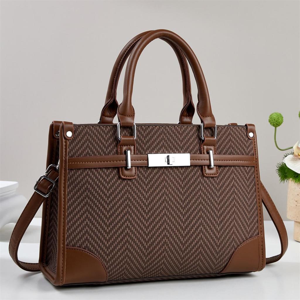 2025 Boston Commuter Ladies' Underarm Handbag - Niche Design Casual Shoulder Bag