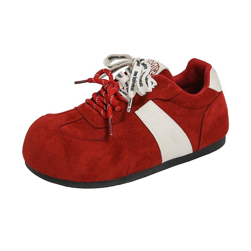 Women's Flat Casual Sports Shoes Spring 2026 Comfortable Non Slip Outdoor Casual Shoes Retro Lace-Up Fashion Female Sneakers