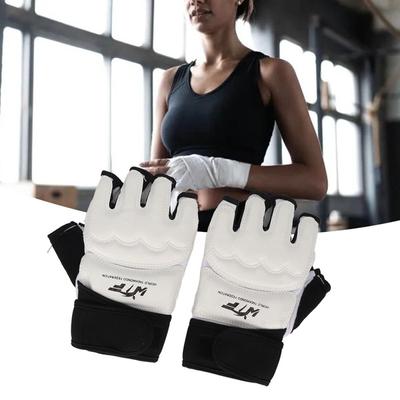 Boxhandschuhe, exquisite Verarbeitung, verstellbarer Haken und Design, perfekt für Taekwondo- und Boxsacktraining