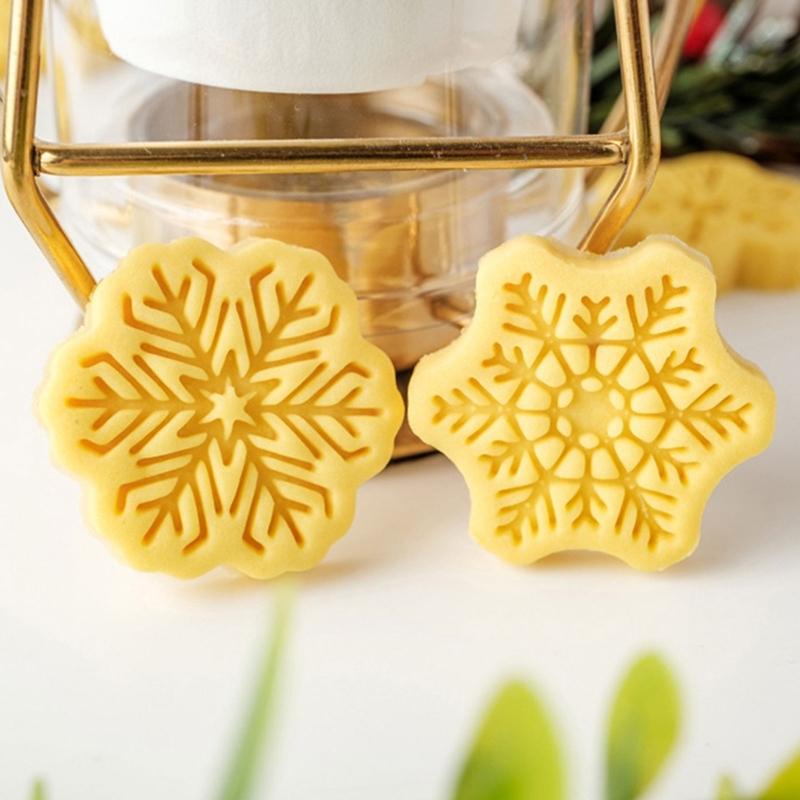 Christmas Snowflake Cookie Cutters Biscuit Mold Biscuit Fondant Cookie Stamps