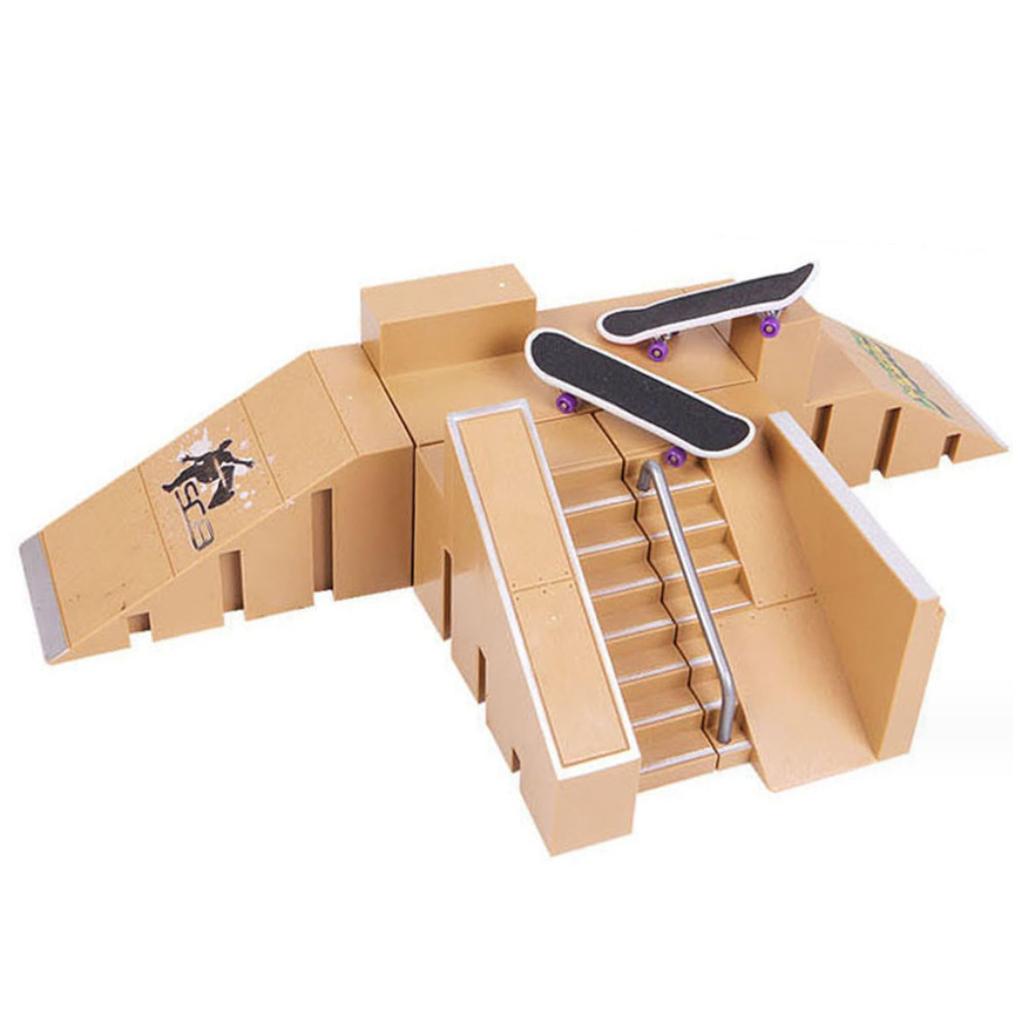 Asdays Finger Skate Park Finger Skateboard Kit Fingerboard Slope Finger Skateboard with 2 Decks (Type B)