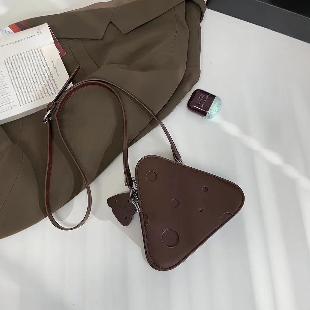 fashionable Korean version of small bag bag women's 20224 new Internet celebrity cheese bag triangle crossbody bag women's bag