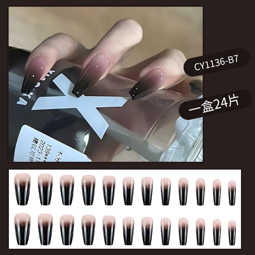 Многоразовый набор для дизайна ногтей Blush: 24 съемные наклейки для ногтей