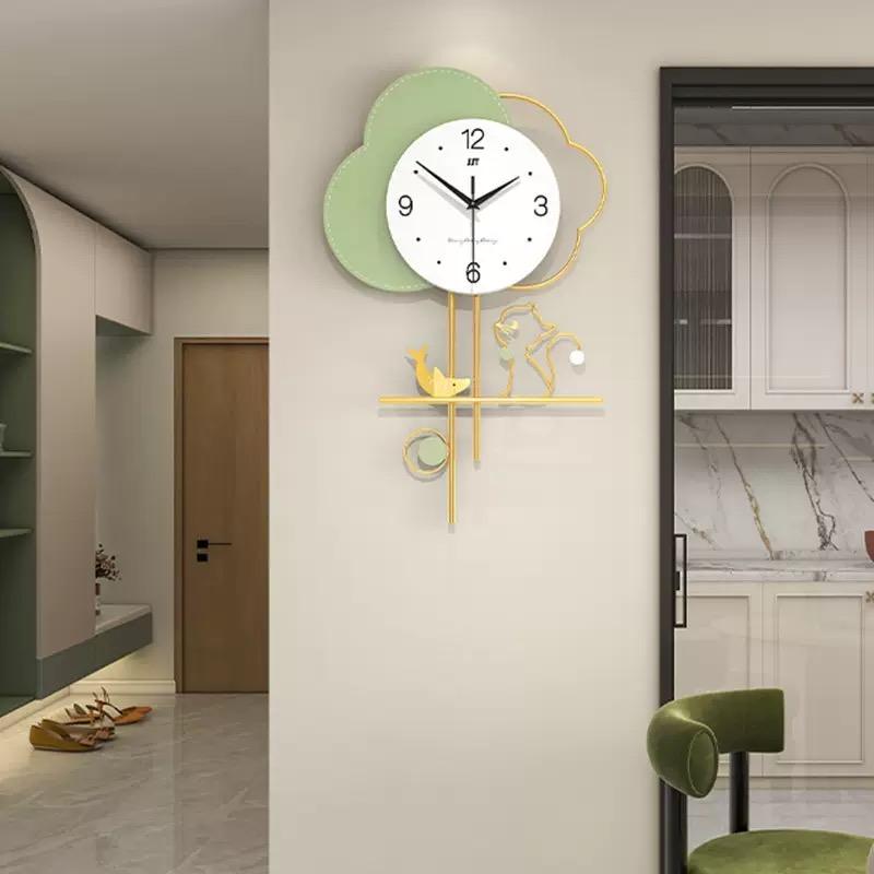 Decorative Clock Wall Mounted Home Fashion Living Room Entrance Background Wall Clock Without Punching Light Luxury Style Clock