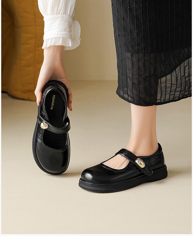 Black Small Leather Shoes for Women In Spring and Summer 2026, New British Style Thick Soled Gold Bean JK Mary Jane Shoes, Soft Soled Women's Shoes