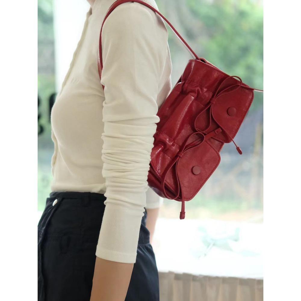 

2025 New Personalized Design Drawstring Handbag Single Shoulder Crossbody Bag Spicy Girl Wasteland Style Multi Pocket Bag 21.5x4.5x10.5cm чорний