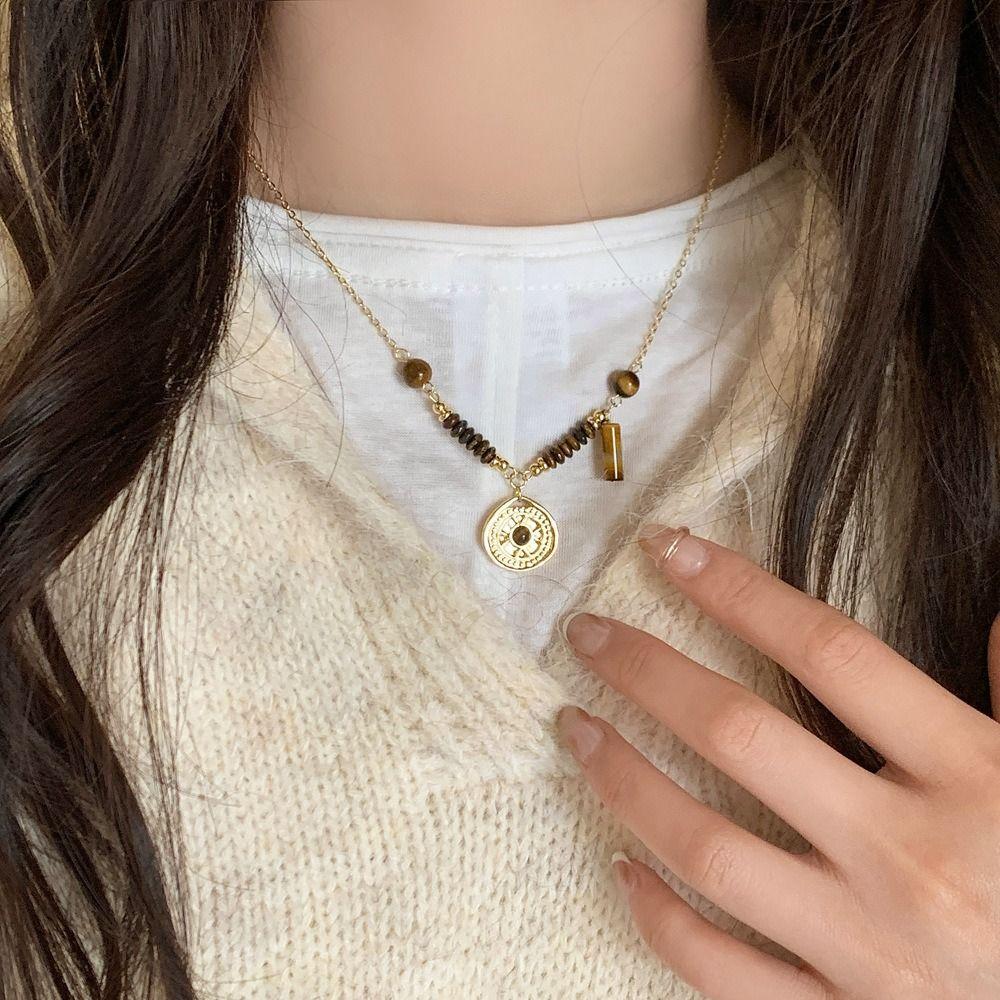 Vintage Chains Necklaces Gold Temperament Clavicle Chain New Stacking Choker  for Women Girl