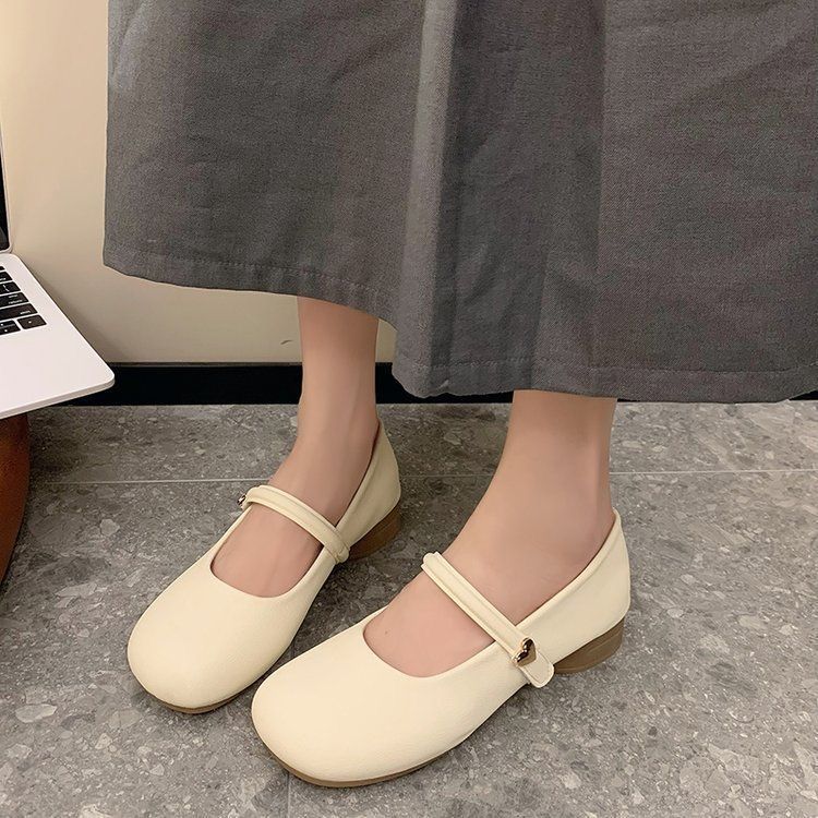 2025 spring and summer new round head shallow mouth single shoes female retro gentle fairy style casual Mary Jane soft sole Doudou shoes