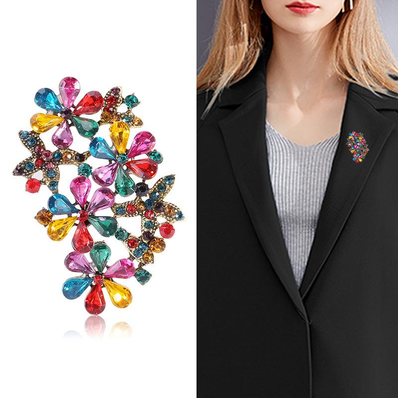 SKEDS Luxury Women Fashion Creative Rhinestone Glass Brooches Pins Lady Designer Gorgeous Crystal Badges Corsage Accessories