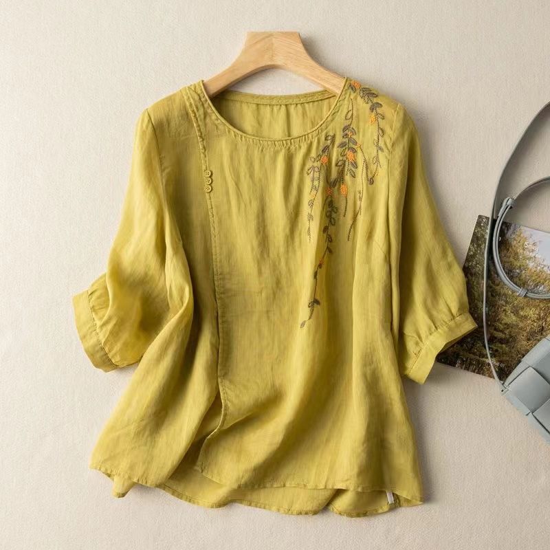 Comfy Plus Size Cotton Top - Floral Embroidery, Casual Crew Neck, Versatile 3/4 Sleeve, Spring To Fall