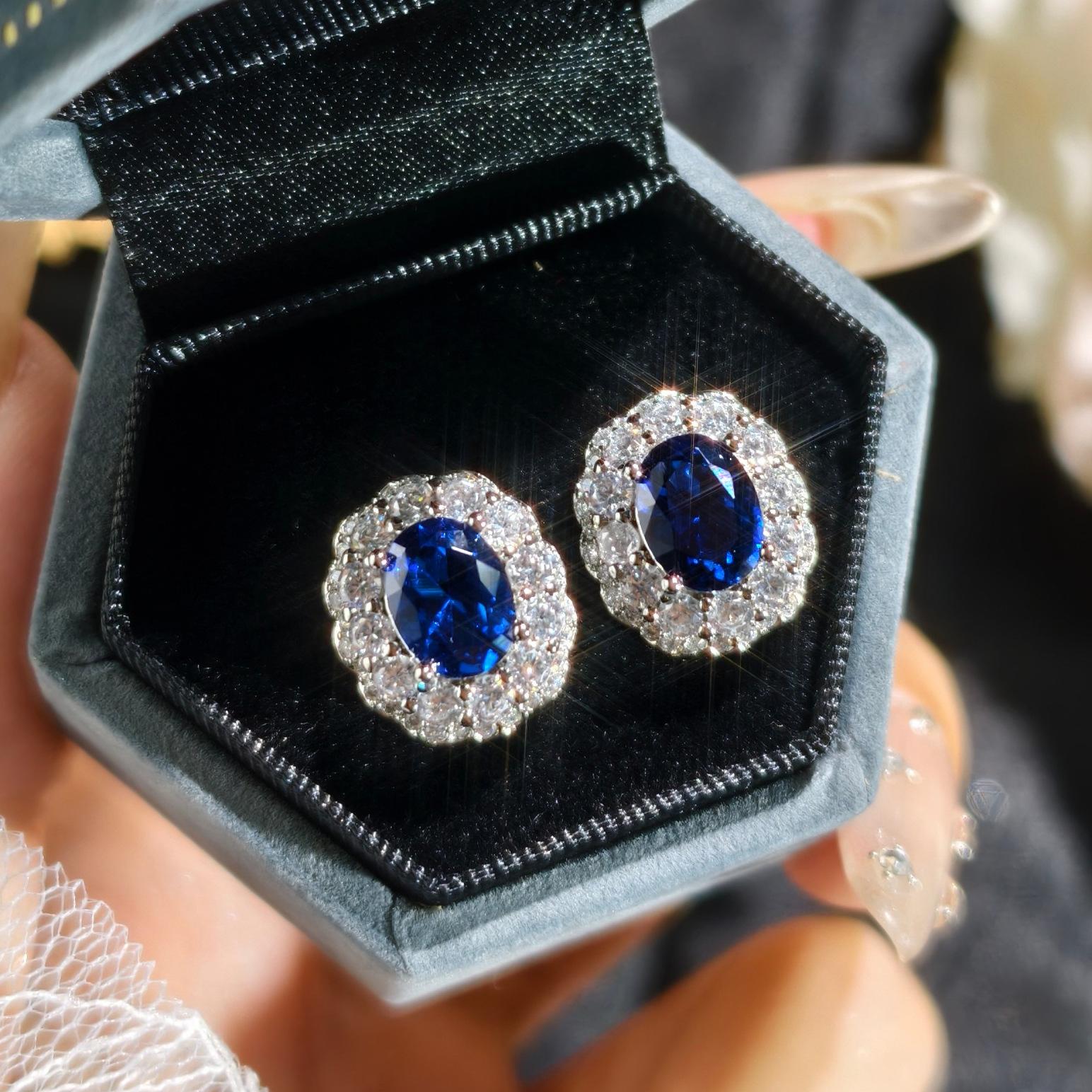 

Трендові Розкішні Блискучі Набори Кольорових Ювелірних Виробів з Кубічного Цирконію Жіночі Шляхетні Елегантні Для Вечірки Банкету Кольє/Сережки/Кільце