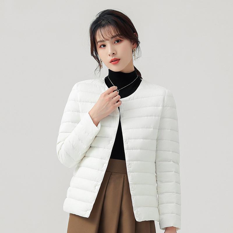 Neue leichte Daunenjacke für Damen, weiße Entendaunen, Herbst- und Winterfutter, Rundhalsausschnitt, V-Ausschnitt, zwei Tragemöglichkeiten, große Größe, schlanker Kurzmantel