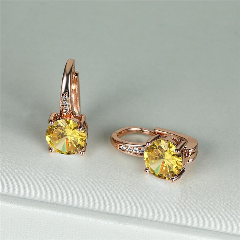 Süße weibliche kleine grüne runde Stein-Clip-Ohrringe Mode Hochzeit Für Frauen