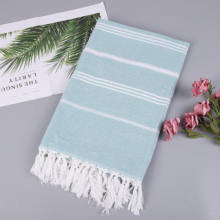 Customized 100% Cotton Turkish Beach Towel Soft Yarn-Dyed Jacquard Fringed Striped Pattern All-Season Ventilated for Bath Use