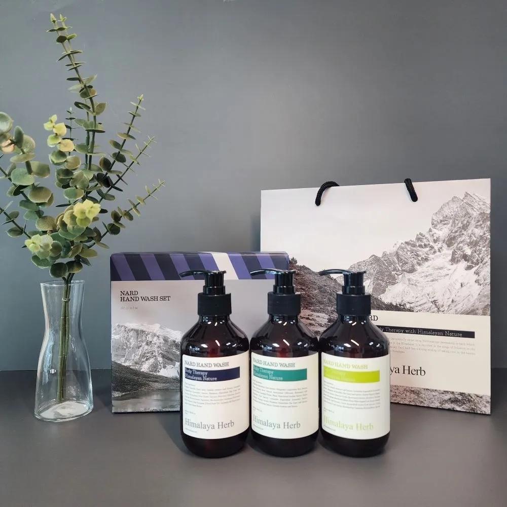 

Bouquet Garni Hand Wash 280ml Gift Set (3 Types Including Shopping Bag)