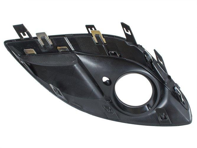 Opel Corsa D 11-14 ΜΕ ΦΩΤΑ ΟΜΒΡΗΣ μάσκα στο μπροστινό προφυλακτήρα ΧΡΩΜΙΟ δεξιά