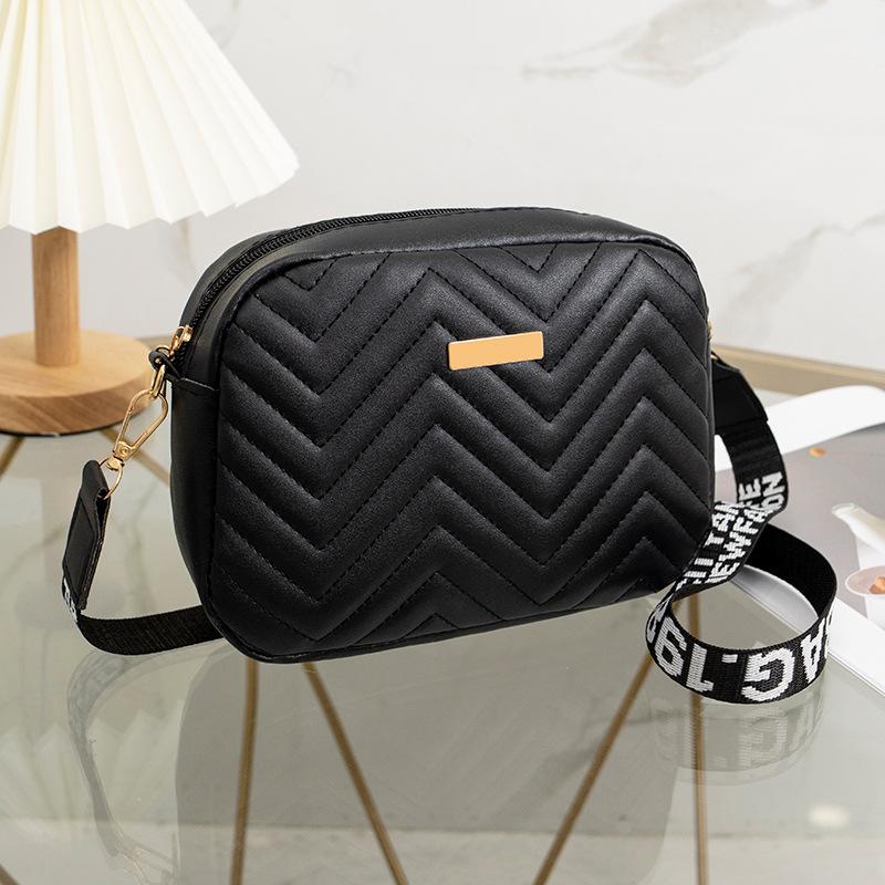 Women's Bag, New Embroidered Wavy Messenger Bag, Fashionable and Simple Long Standard Decorative Shoulder Bag, One Piece of Hair