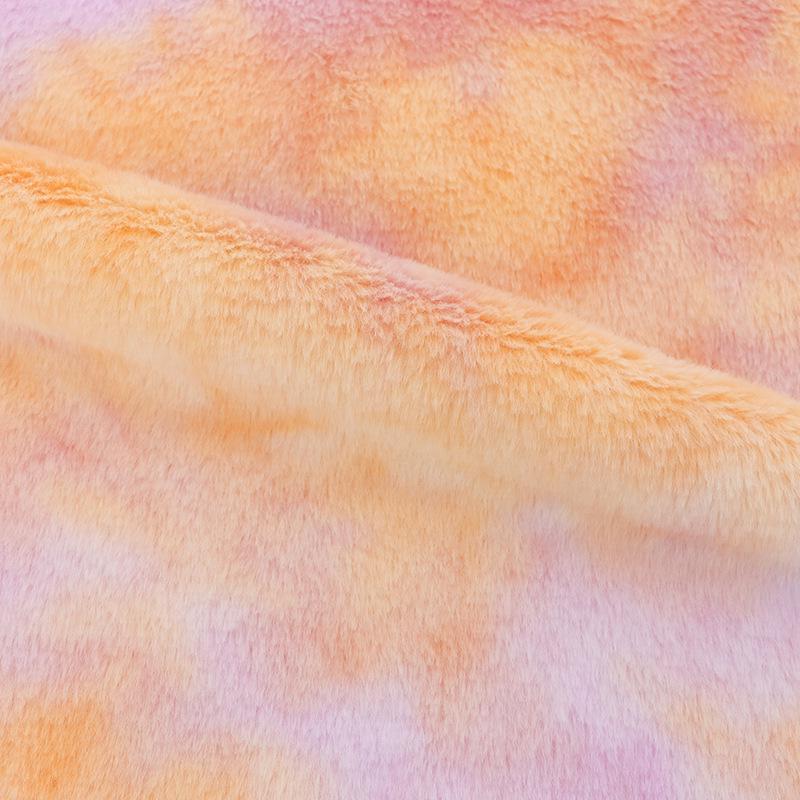 Tecido de pelo de coelho de imitação de veludo tingido com gradiente de arco-íris com cores de fantasia