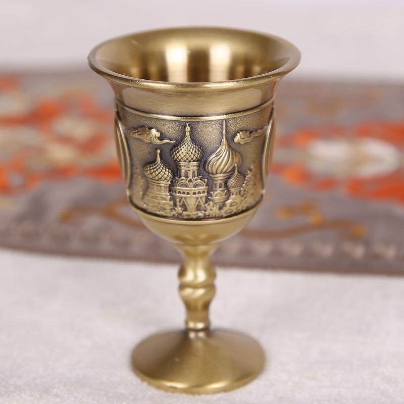 Vintage Shot Glass, Metal Relief Rose Goblet, European Portable Mini Vodka Cup,Delicacy Home Living Room Decoration Gift, 1pcs