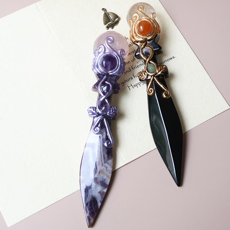 Scettro di Cristallo a Forma di Coltello, Bacchetta Magica che Unisce Cristallo a Forma di Coltello e Sfera di Cristallo, Regalo di Halloween