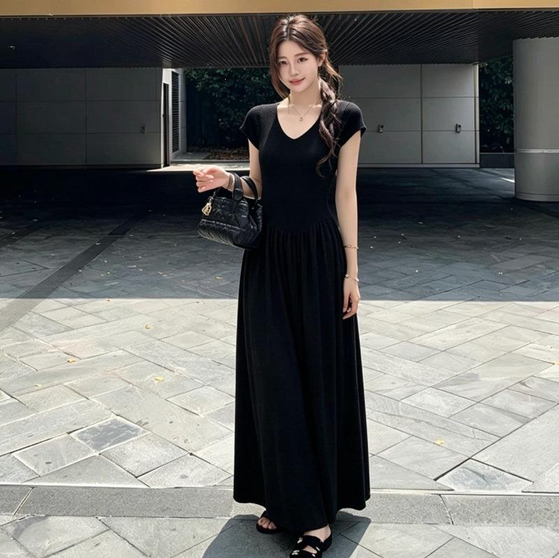 Mm [core-spun Yarn] Niche French Retro Hepburn Style Summer Women's Waist and Thin Short-sleeved V-neck Dress