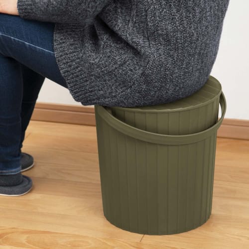 TONBO Shinki Synthetic Tonbo Sit-On Bucket with Lid, 10 Liters, Khaki Green, 27.5cm Wide X 26cm Deep X 27cm High, Durable for Outdoor Use, Made In Jap