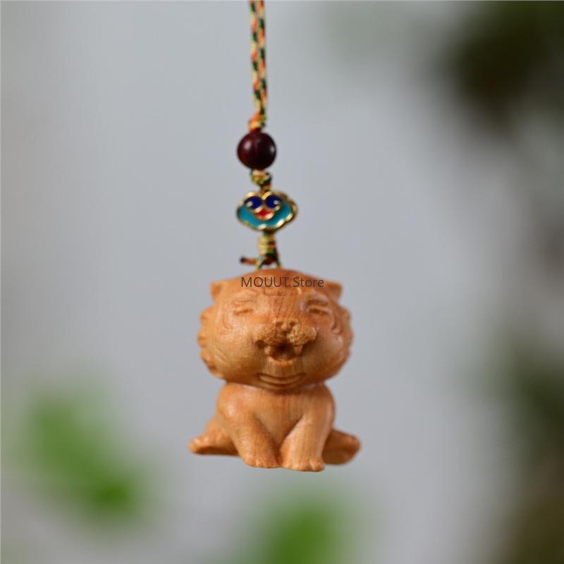 Thuja Twelve Zodiac Carving Wooden Pendant Chinese Zodiac Wood Carving Figurines Bag Decoration Gifts for Family Couple