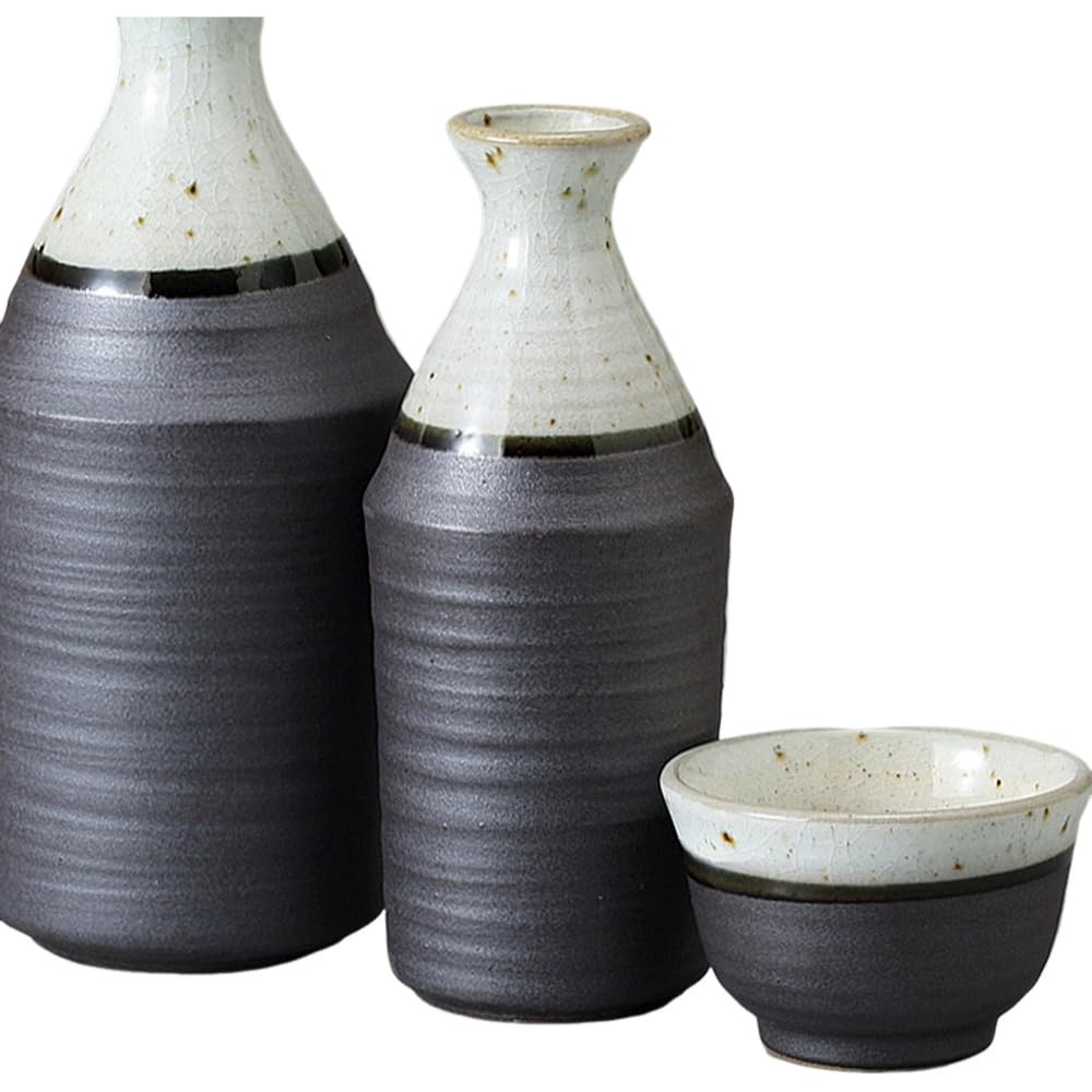Sake Tokkuri and Ochoko Bottle and Cup X Iron Glaze Large Tokkuri and Sake Cup Mino Ware Ale-net Set, (Sake Set), 7.2cm H16.5cm, Approx. 340cc,