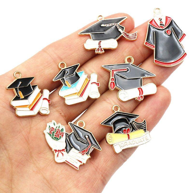 Grad Cap Pin High-Quality Grad Pin Class Of 2025 Pin Decorative Graduation Badge For College Graduation Ceremony Academic