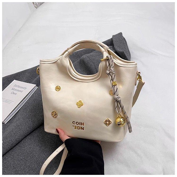 

Корейская модная женская сумка большой вместимости 2025 года - Тоут «Щенок и овощная корзина»