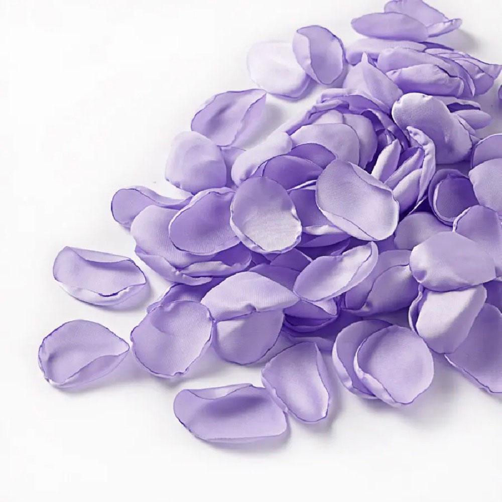 

50 шт./уп. Конфетти из шелковой ткани в виде лепестков роз, имитация ручного посыпания, обожженный край, полиэстеровая ткань, для свадьбы, предложения, вечеринки, украшения стола, декора свадебной комнаты фиолетовый