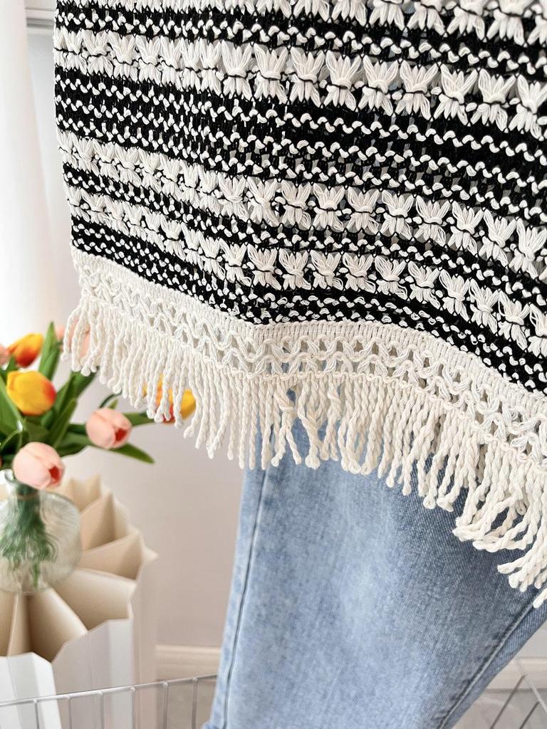 Korean Retro Hollow Sleeveless T-shirt with Tassel Hem - Summer 2024 Women's Western-Style Top
