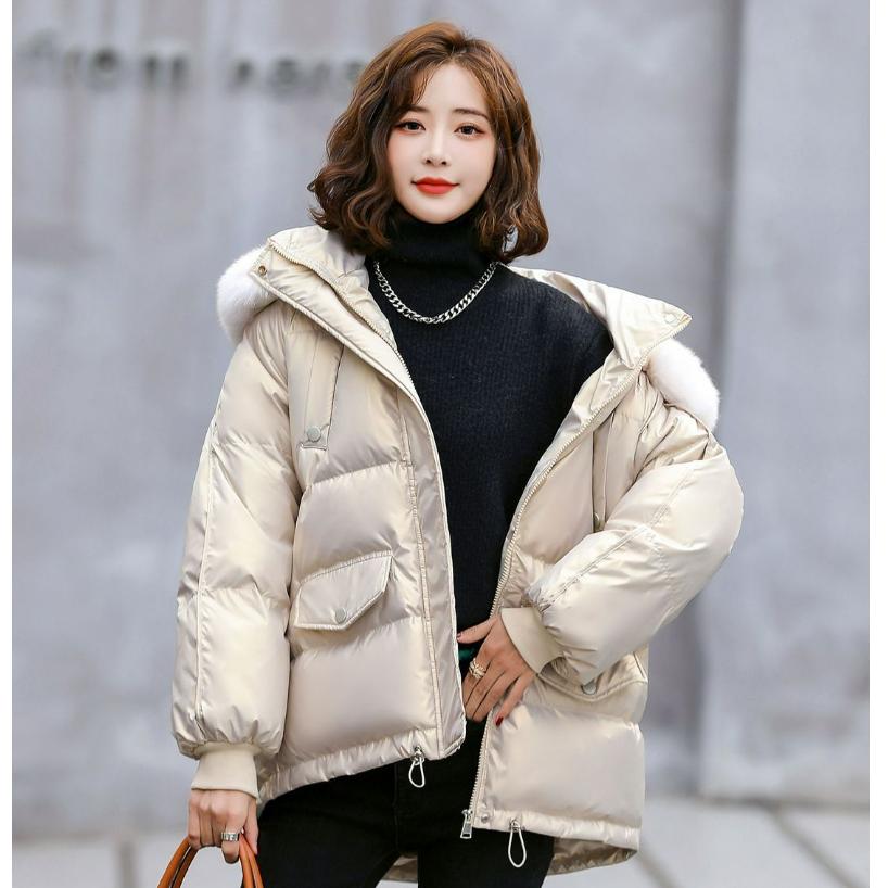 

Одноразовая пуховая куртка Женская короткая Корейская мода Глянцевая стеганая куртка Свободный западный стиль Теплая куртка Тренд XXL шампанского
