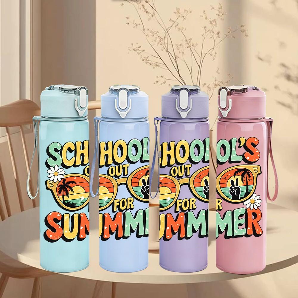 1PC School's Out For Summer Slogan Badge Print 750ml Color Plastic Sports Water Bottle Leakproof Flip Straw Lid Suitable for Sports Office Home Use