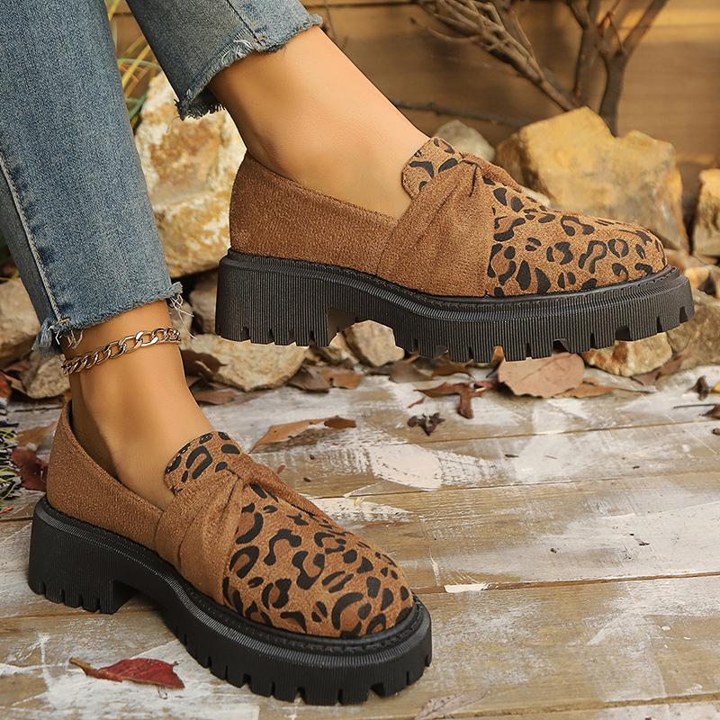 Women's Leopard Chunky Loafers with Chain Decor Slip On Platform Casual Shoes Woman 2025 Autumn Fashion Non Slip Flats Plus Size