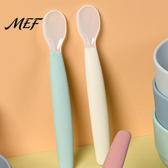 Baby Feeding Set Silicone Spoon, Soft Non Slip Training Utensil, Easy Clean Tableware Cleaning Complementary Spoon for Infants And Toddlers Mess Free
