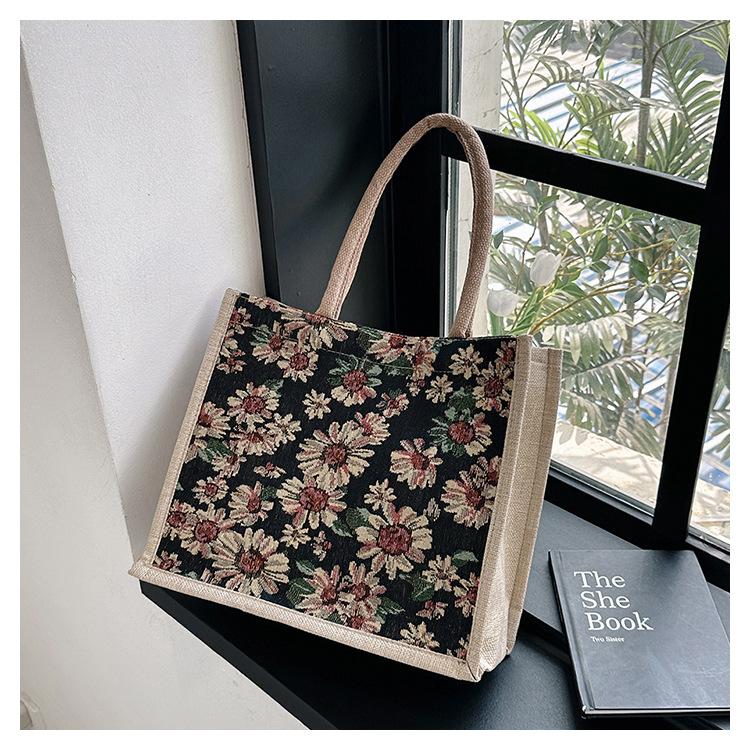 2025 New Canvas Tote Bag Large Capacity Women's Korean Cotton and Linen Commuter Packaging Lunch Box Bag
