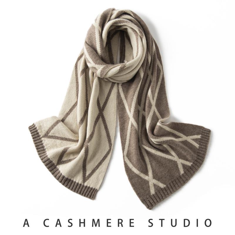 Women s Versatile Cashmere Scarf: Cozy and Stylish in Warm Autumn Colors 135-175CM