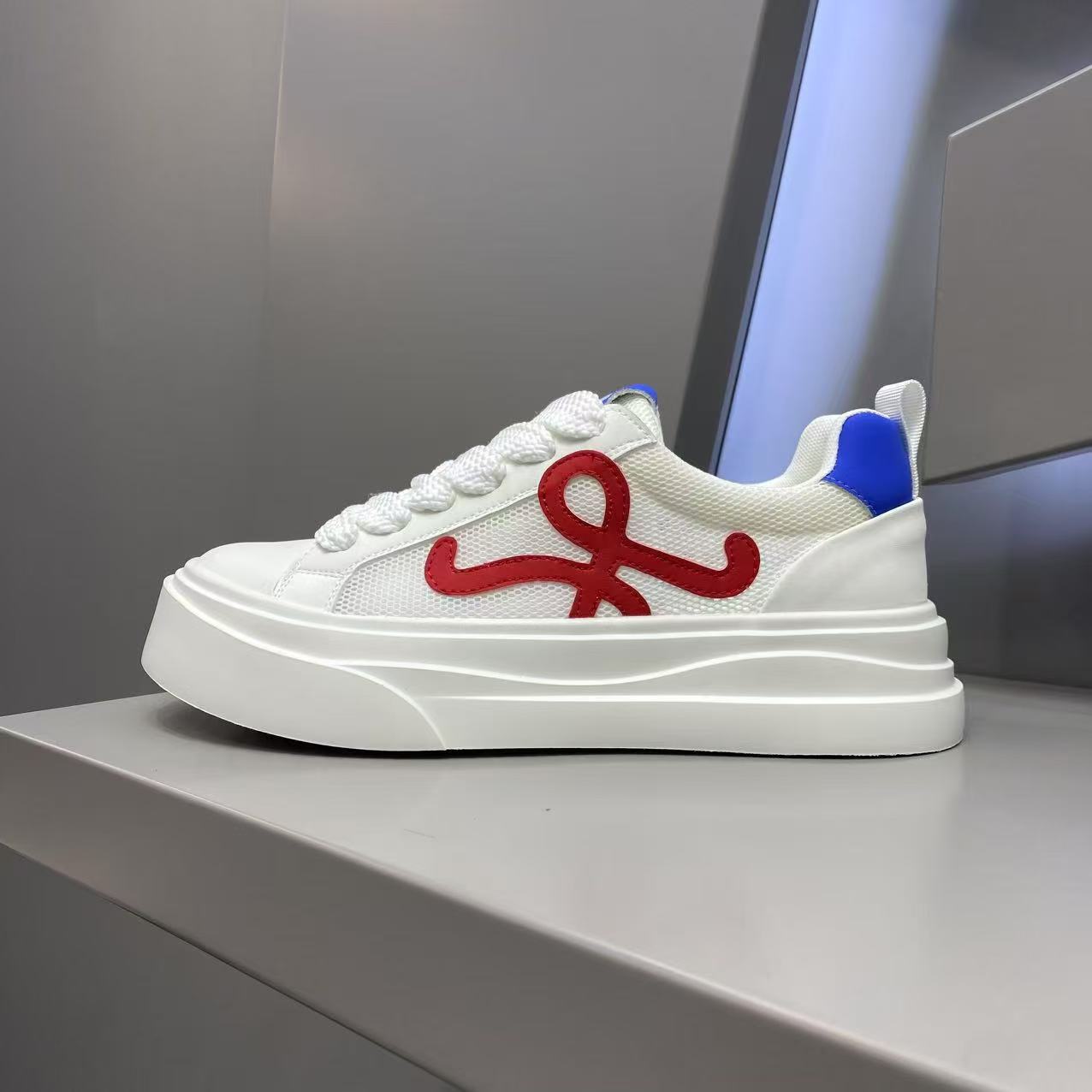 

Summer men s new board shoes mesh breathable board shoes daily versatile casual shoes youth lightweight board shoes 44