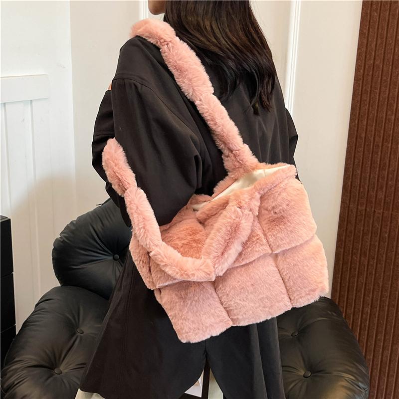 Women Plush Shoulder Bag Fashion Tote Bag Large Capacity Fuzzy Top Handle Bag Solid Color Slouchy Hobo Bag Daily Commuting Bag