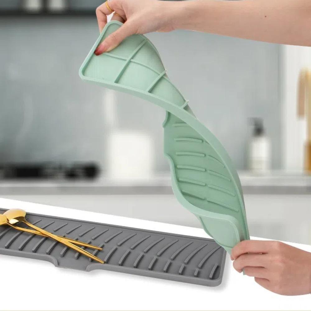 

Anti-spray Faucet Splash Pad Silicone Drainage Mat New Sink Splash Guard Bathroom