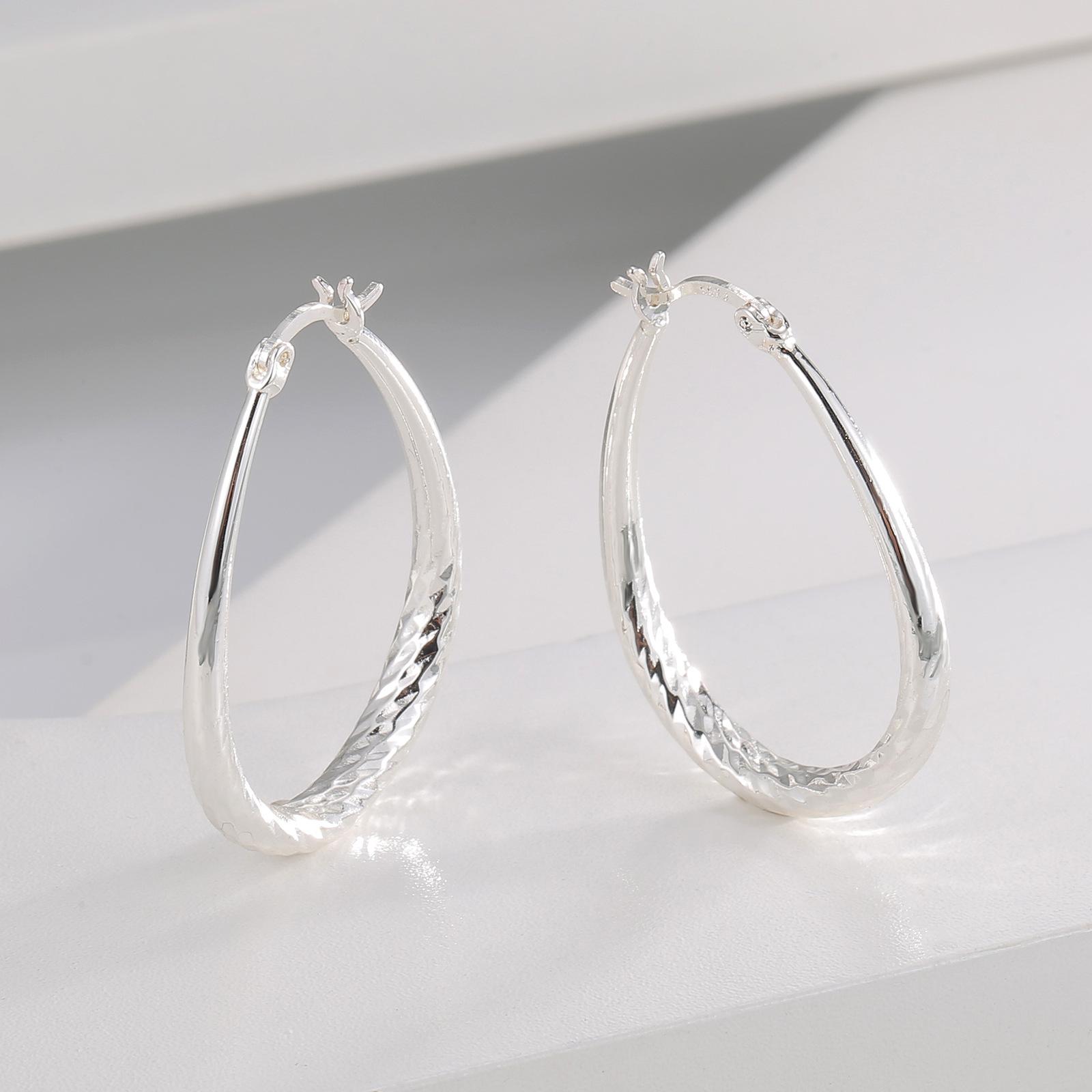 

U-образные серьги в гонконгском стиле из серебра 925 пробы, модные, универсальные, элегантные, с овальной пряжкой, с эффектом водной ряби