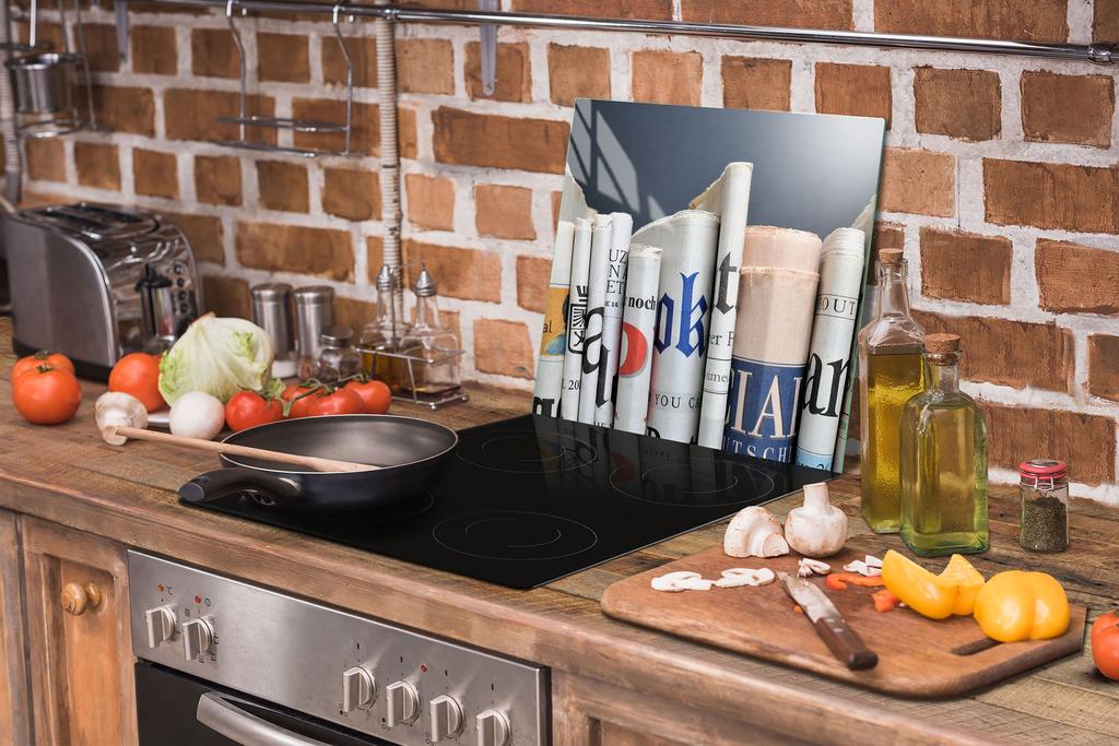 Glass stovetop protector 50x52 Newspapers