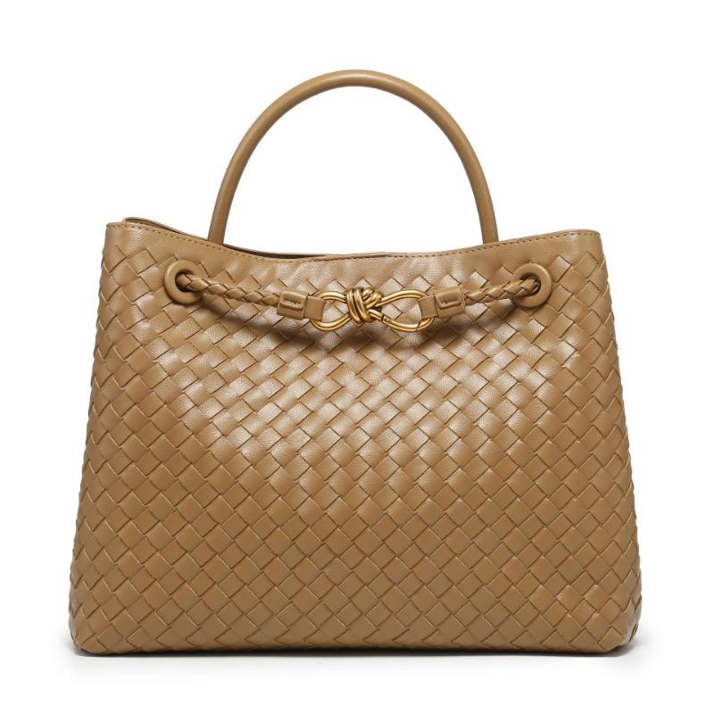 Handmade woven bag Metal butterfly buckle shoulder bag Large capacity handbag Crossbody