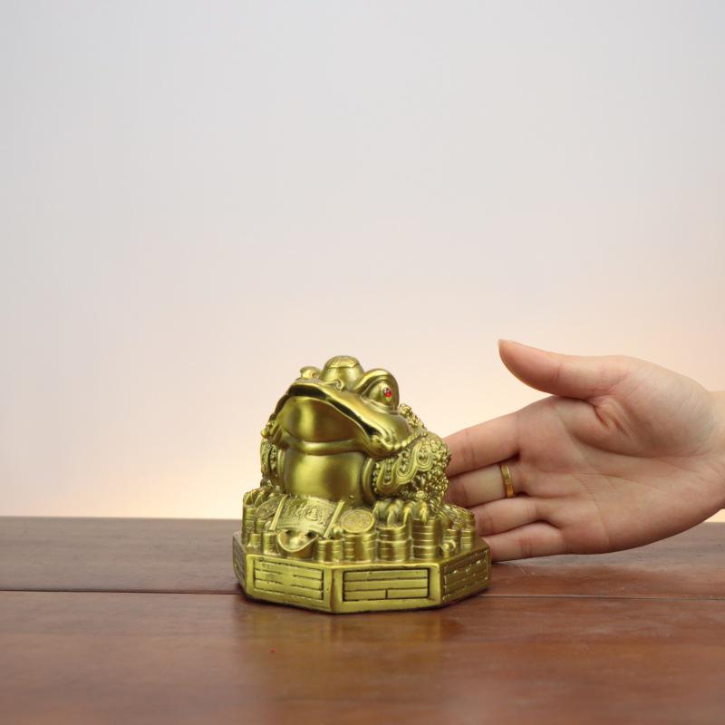 Copper Bagua Golden Toad Ornament for Home Entryway and Living Room Decor
